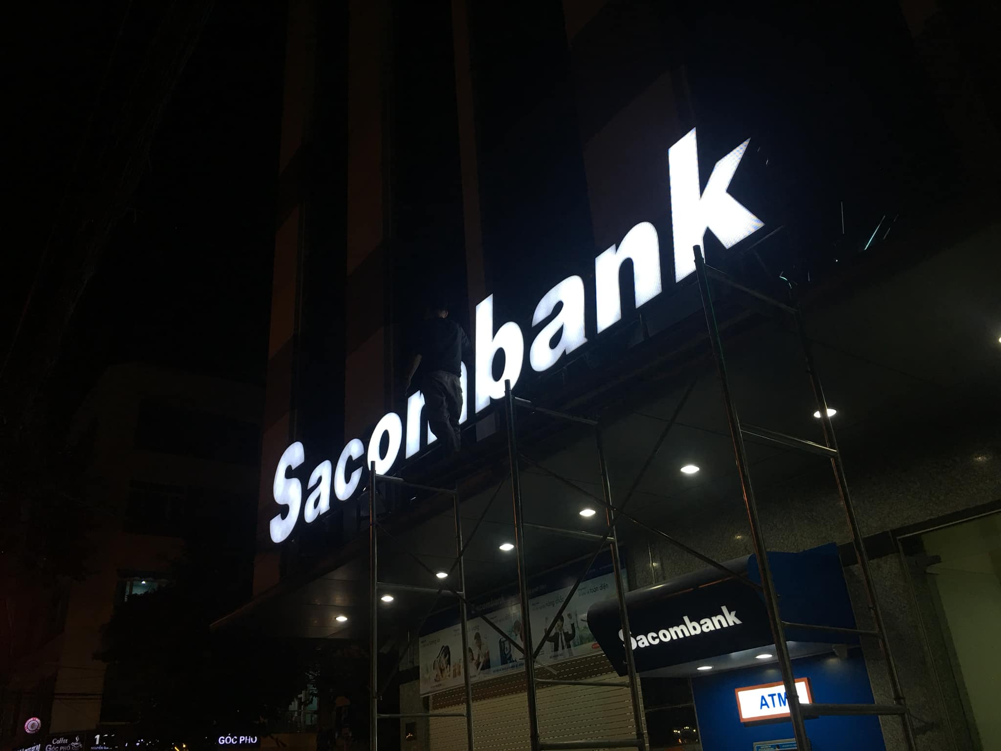 Thi công biển ngân hàng Sacombank Bắc Ninh